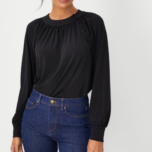 Ann Taylor || button trim top in black - Picture 1 of 6